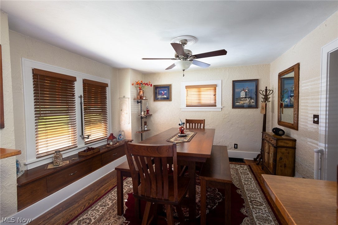 290 Cooper Foster Park Road W
