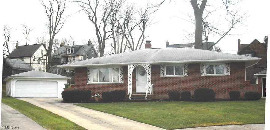 Private Cul-De-Sac street. Fantastic 3 bedroom brick ranch. Stove, refrigerator, washer and dryer remain. Kitchen with eating area, and a formal dining room. Full basement with recreation room. Vinyl windows thru-out. Garfield P.O.S. clear, one year home warranty! two car garage. DON'T MISS THIS ONE.   5/30/2017   Just 
reduced $10,000  11/30/17 Reduced again $10,000