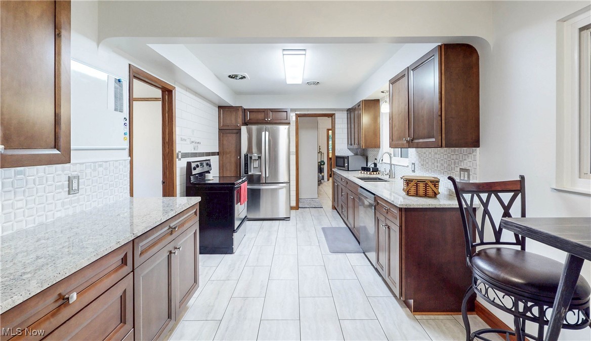 891 Sovereign Road