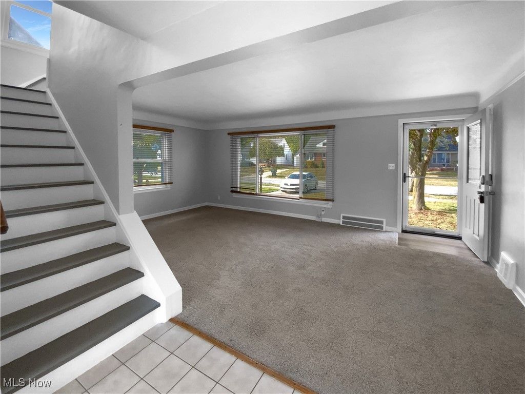 Photo of 1297 E Miner Road, Mayfield Heights, OH 44124 (MLS # 5166068)