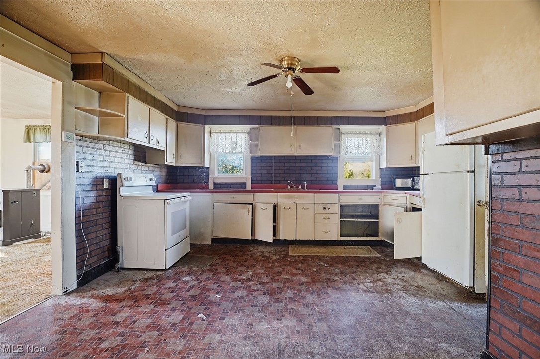 Connecticut Western Reserve - Residential