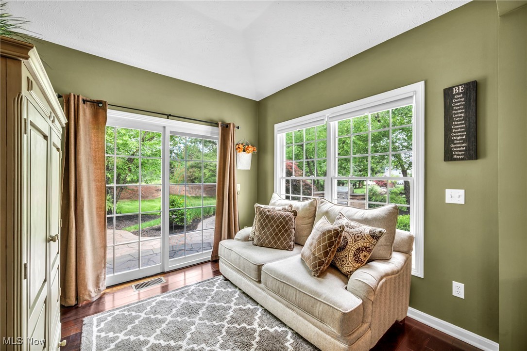 21634 Country Way, Strongsville, Ohio image 17