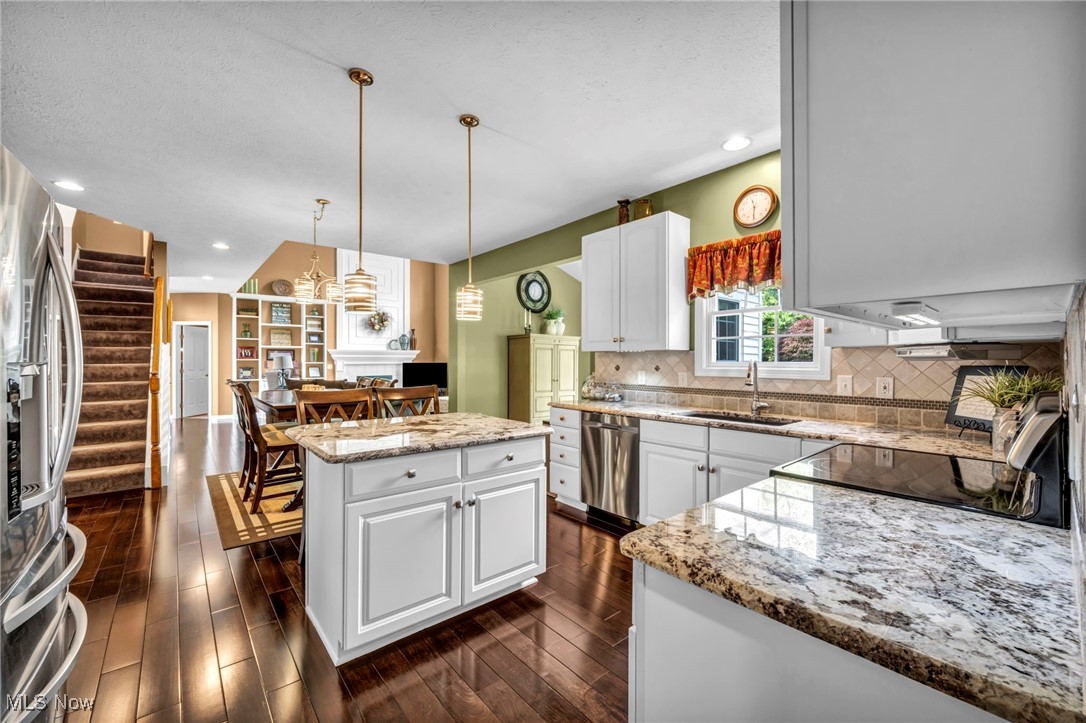 21634 Country Way, Strongsville, Ohio image 16