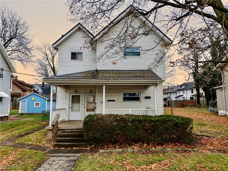 Nice well maintained income producing property. Lower unit has 2 bdrms 1 bath, nice large rooms and basement with washer and 
dryer units. Upper unit has 1 bdrm 1 bath. Home has metal roof and replacement windows with large lot and  fenced in yard with 
parking area.  Need 24 hr notice to show.
