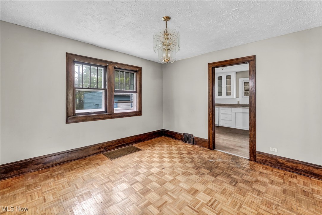 955 Dresden Road, Cleveland Heights, Ohio image 13