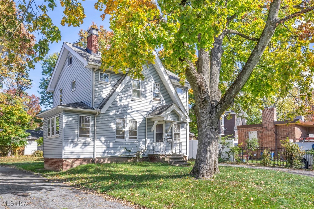955 Dresden Road, Cleveland Heights, Ohio image 4