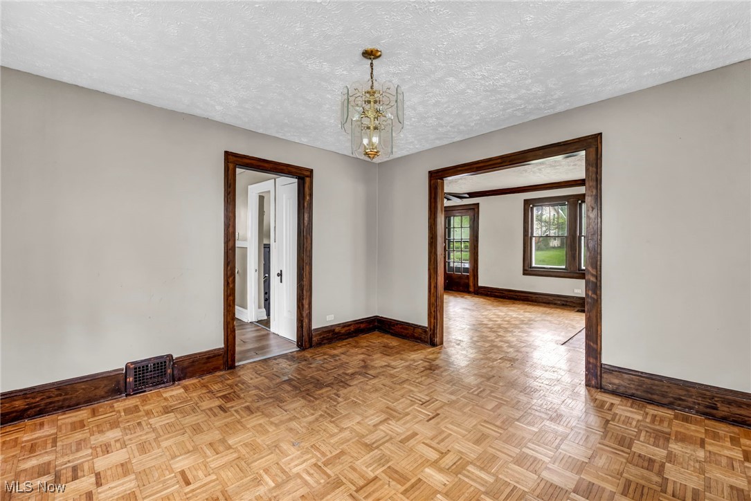 955 Dresden Road, Cleveland Heights, Ohio image 14
