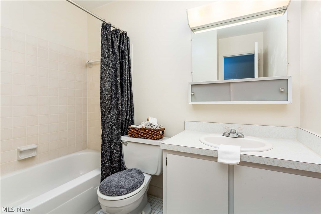 Juniper Hill Condo - Residential