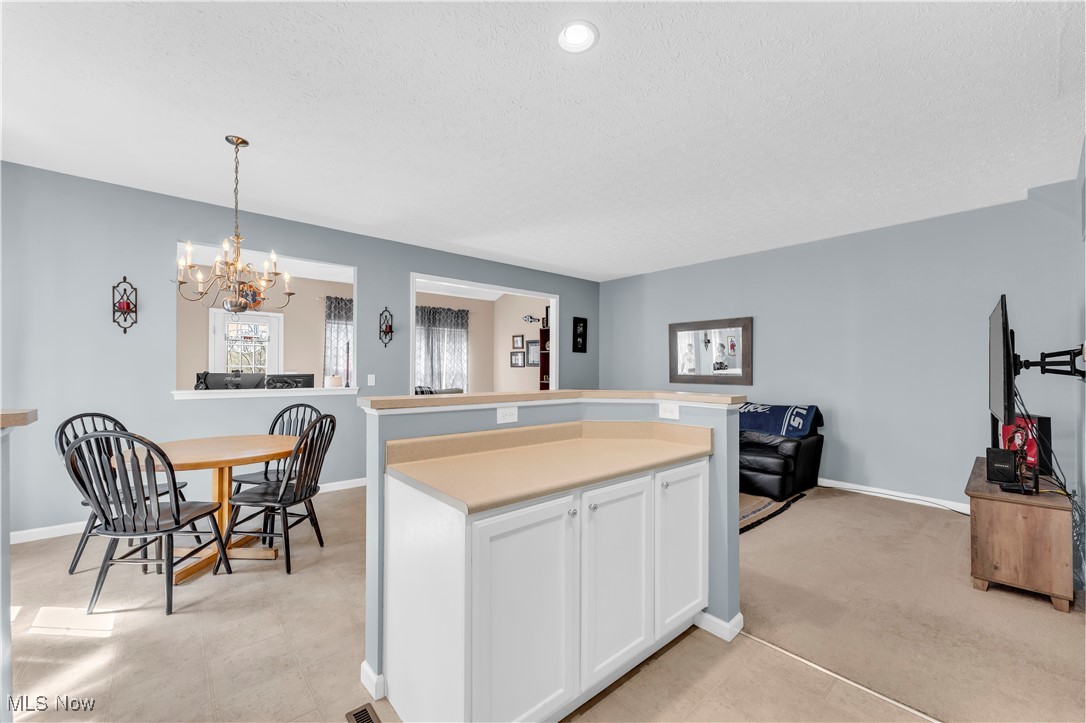 1220 Wellingshire Circle, Cuyahoga Falls, Ohio image 6