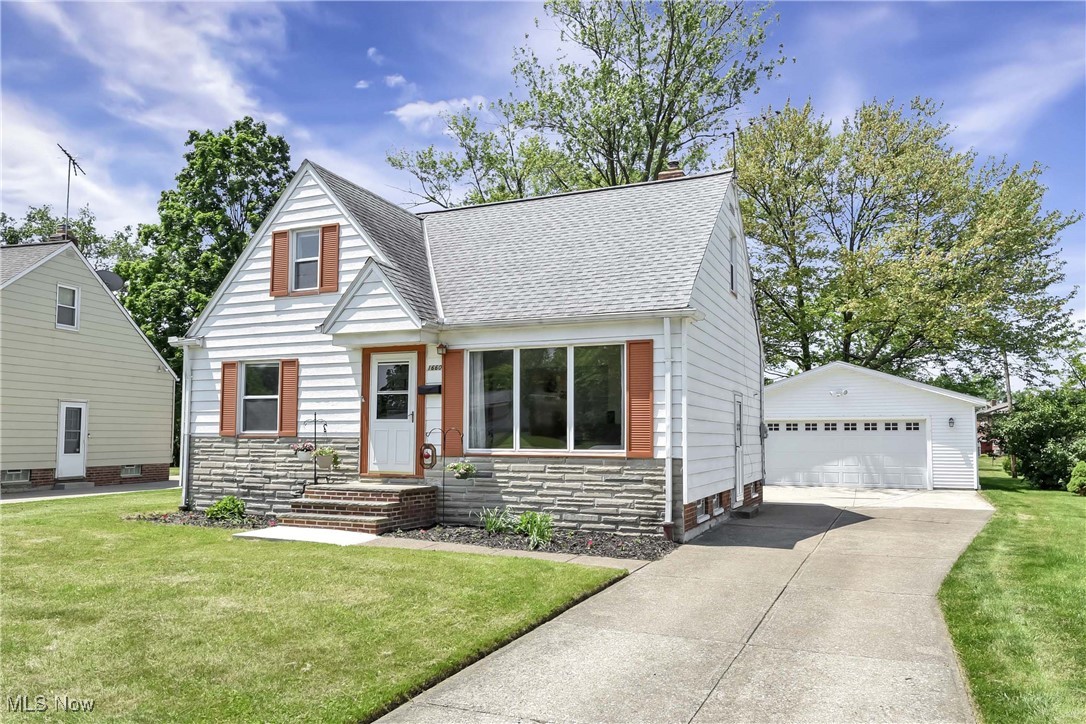 1660 Ridgeview Drive, Wickliffe, Ohio image 2