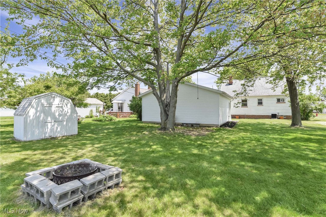 1660 Ridgeview Drive, Wickliffe, Ohio image 38