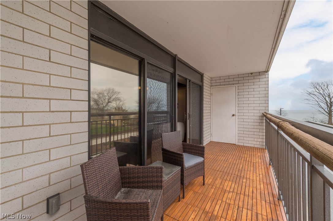 Meridian Condo - Residential