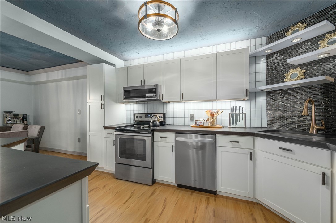 Meridian Condo - Residential