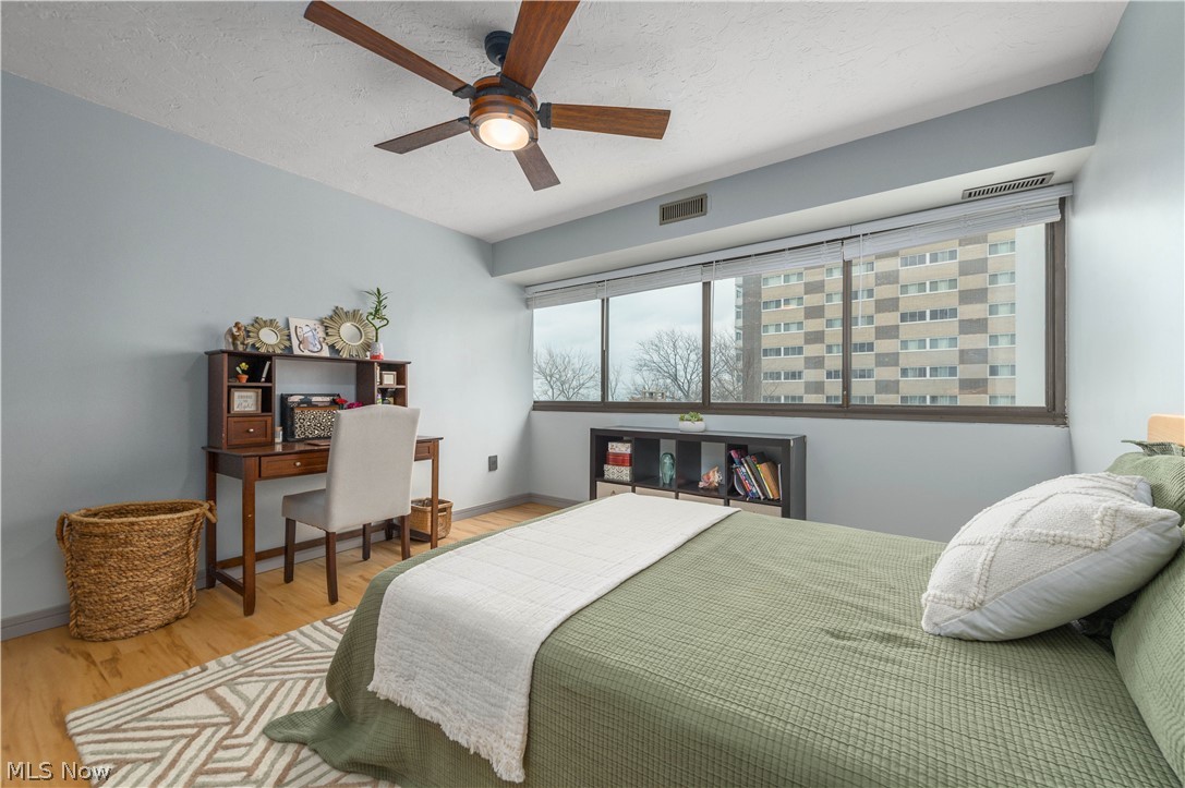 Meridian Condo - Residential