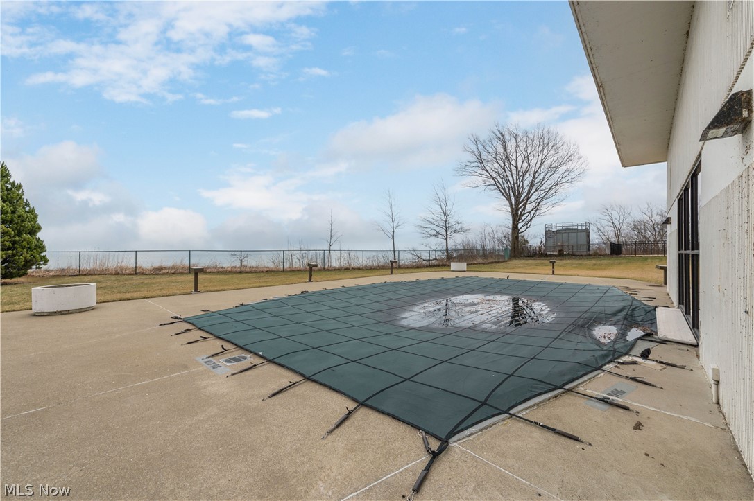 Meridian Condo - Residential