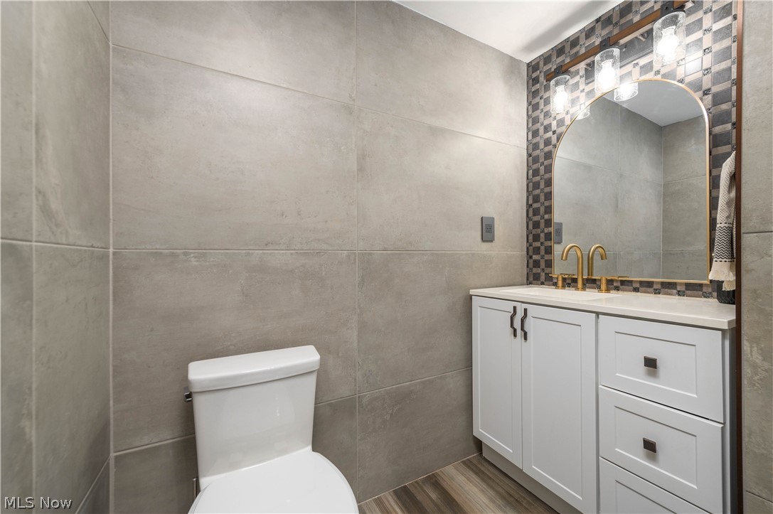 Meridian Condo - Residential