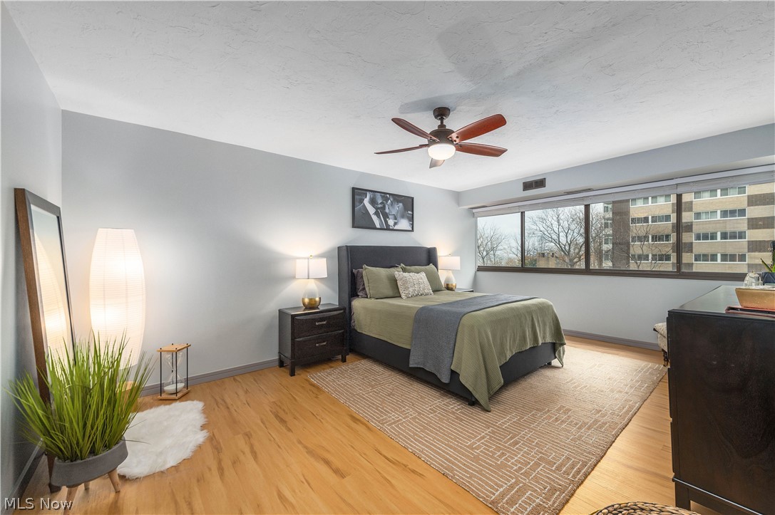 Meridian Condo - Residential