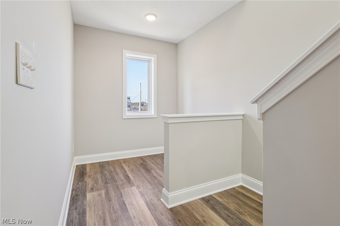 Sub Plat/The Ave District B - Residential Lease