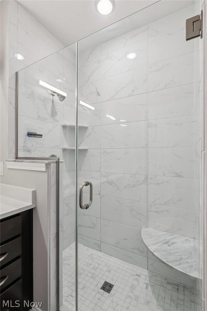 Sub Plat/The Ave District B - Residential Lease