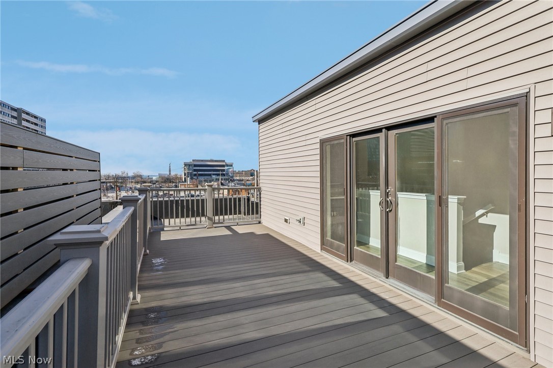 Sub Plat/The Ave District B - Residential Lease