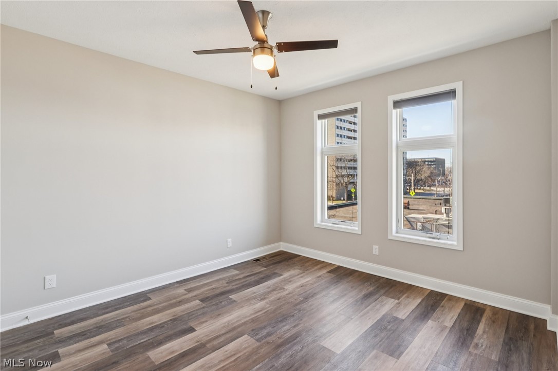 Sub Plat/The Ave District B - Residential Lease