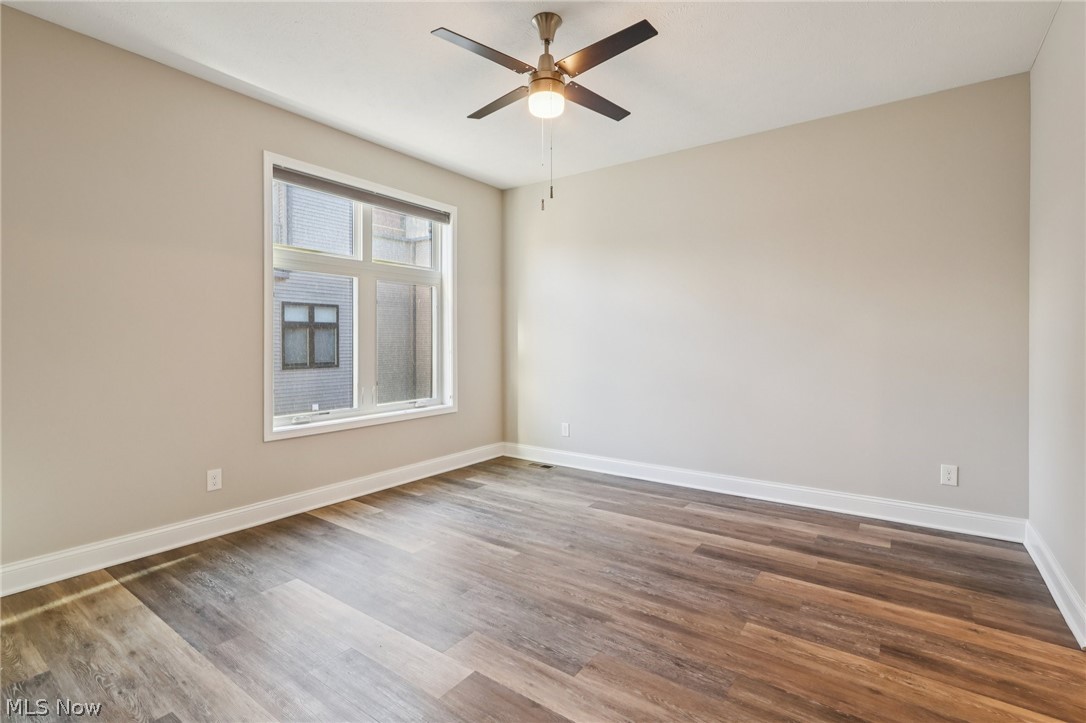 Sub Plat/The Ave District B - Residential Lease