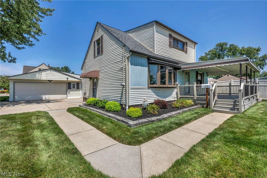 Photo of 3929 E 365th Street, Willoughby, OH 44094 (MLS # 5226571)