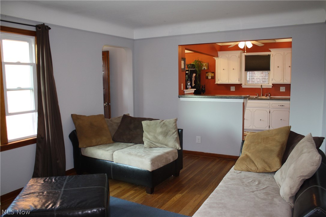 H A Stahl Properties Co's Ridg - Residential