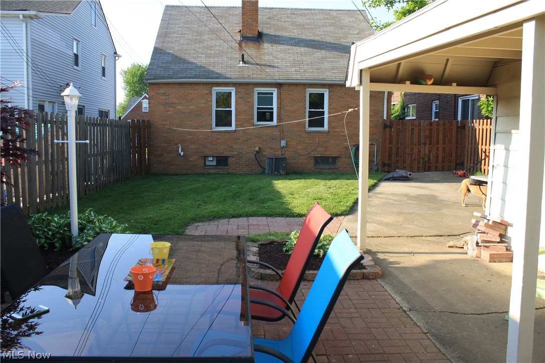 H A Stahl Properties Co's Ridg - Residential