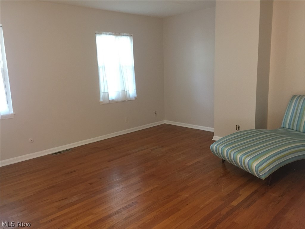 English Oaks Condo - Residential