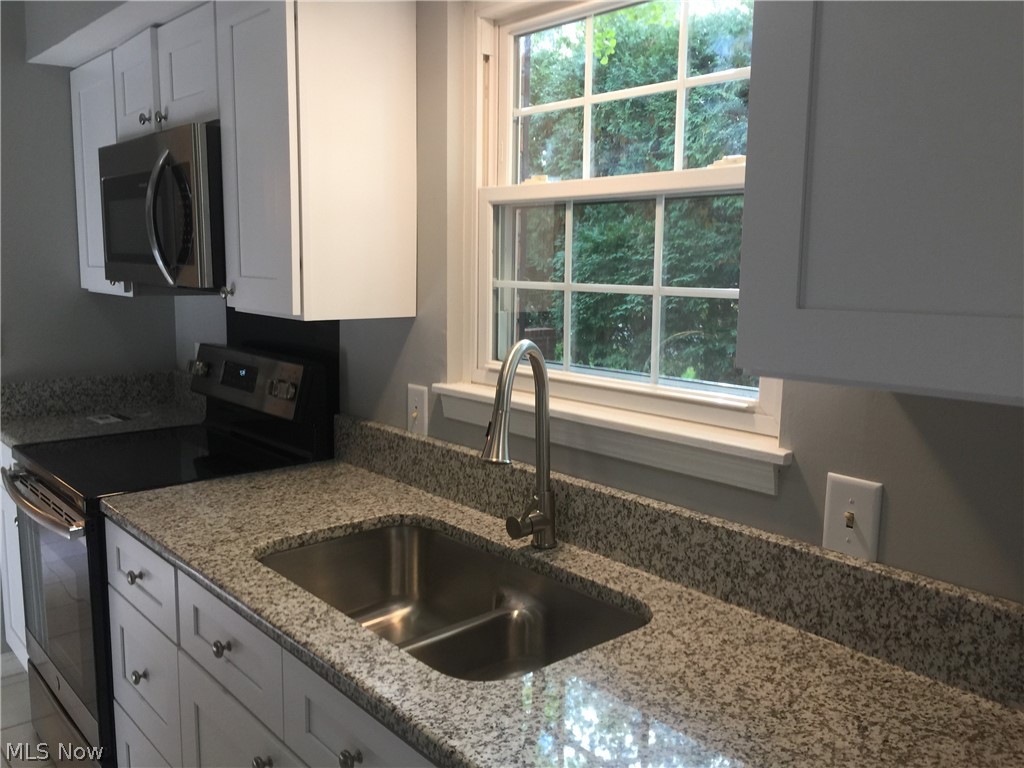 English Oaks Condo - Residential