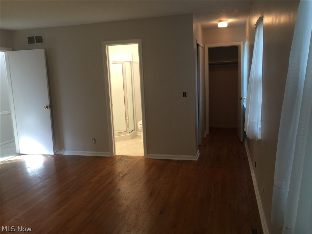 English Oaks Condo - Residential