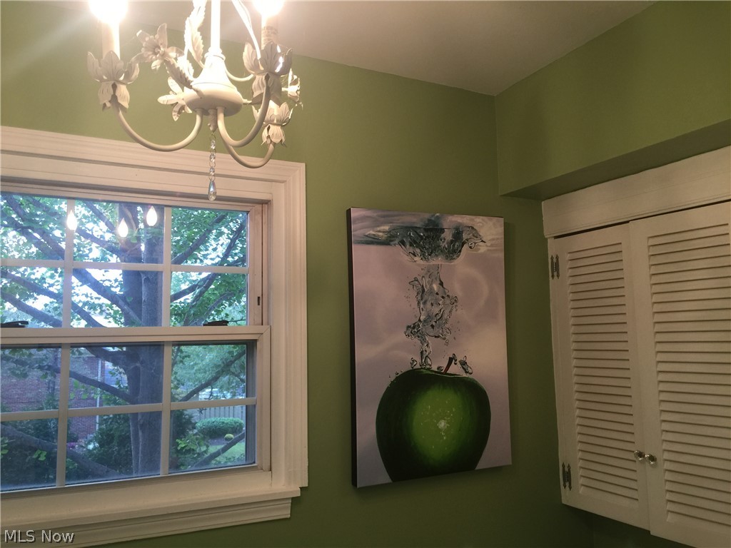 English Oaks Condo - Residential