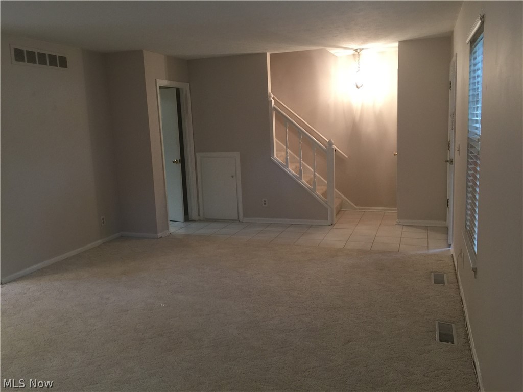 English Oaks Condo - Residential