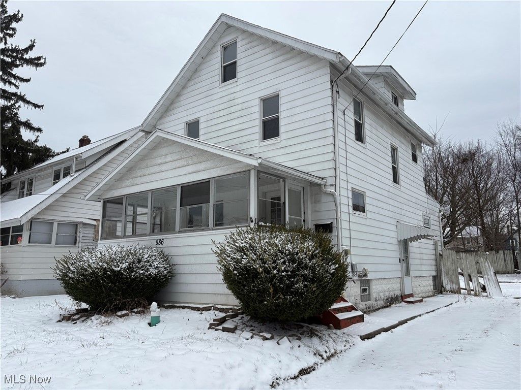 Photo of 586 Morgan Avenue, Akron, OH 44311 (MLS # 5182818)