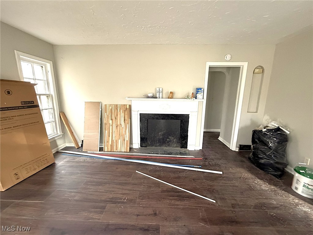 Lee-Harvard Square - Residential Income