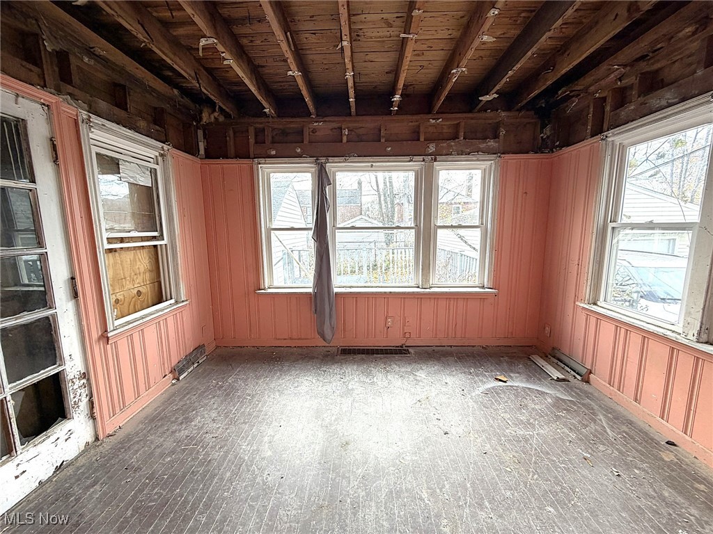 Lee-Harvard Square - Residential Income