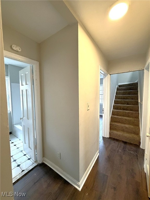 Lee-Harvard Square - Residential Income