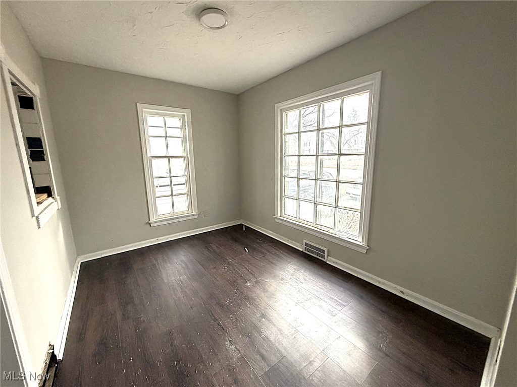 Lee-Harvard Square - Residential Income