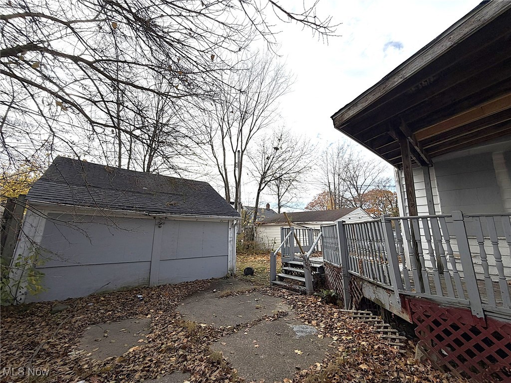 Lee-Harvard Square - Residential Income