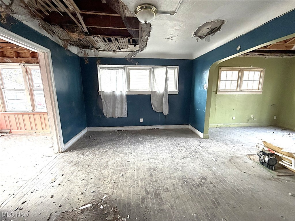 Lee-Harvard Square - Residential Income