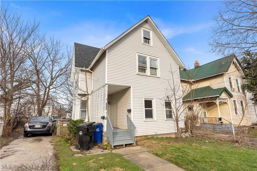 Photo of 2206 Kenneth Avenue #1/DN, Cleveland, OH 44109 (MLS # 5181037)
