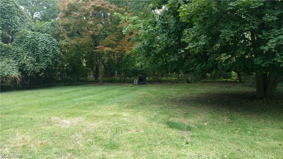 Louis Millers Mastick Road Garden - Residential