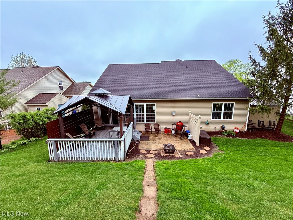 2035 Glenmont Drive, Brunswick, Ohio image 2