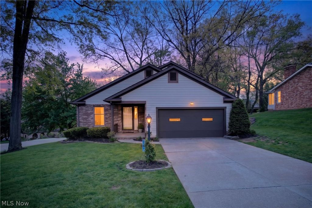 Photo of 5346 Burlawn Street NW, Canton, OH 44708 (MLS # 5208524)