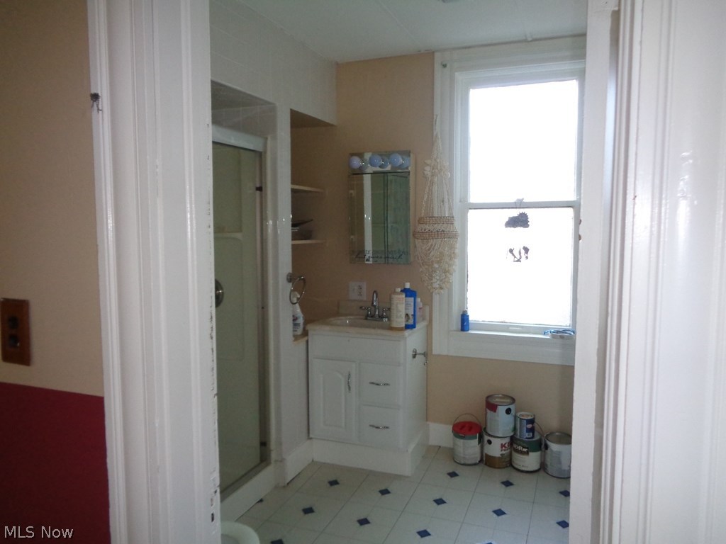 John & Anna E E Schott's - Residential Income