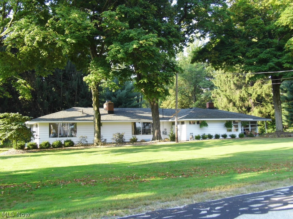 Twin Lakes near Golf course - Residential