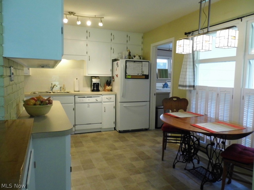 Twin Lakes near Golf course - Residential