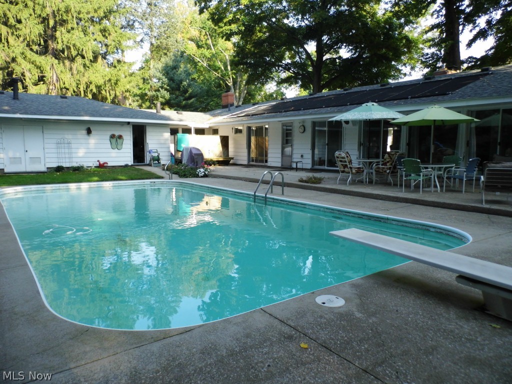 Twin Lakes near Golf course - Residential