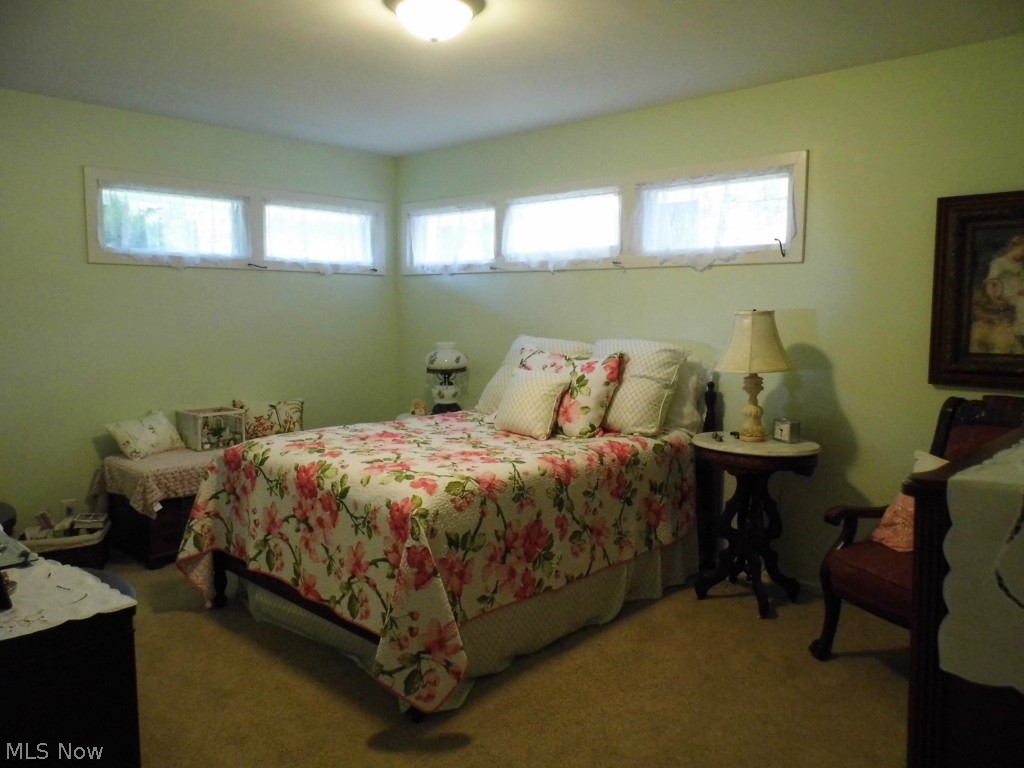 Twin Lakes near Golf course - Residential